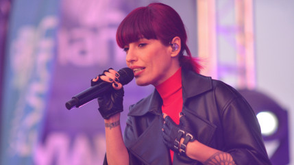 A Evian, Superbus a enflammé les Scènes Estivales (interview) A Evian, Superbus a enflammé les Scènes Estivales (interview)