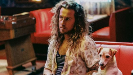 Julien Doré espère que son rôle dans "Panda" a rendu fière sa grand-mère Julien Doré espère que son rôle dans "Panda" a rendu fière sa grand-mère