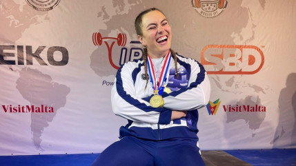 La Chablaisienne Emilie Mouchet championne du monde de force athl&eacute;tique! (interview)